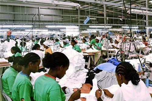 不穿二手的了 东非免除纺织服装业三年关税